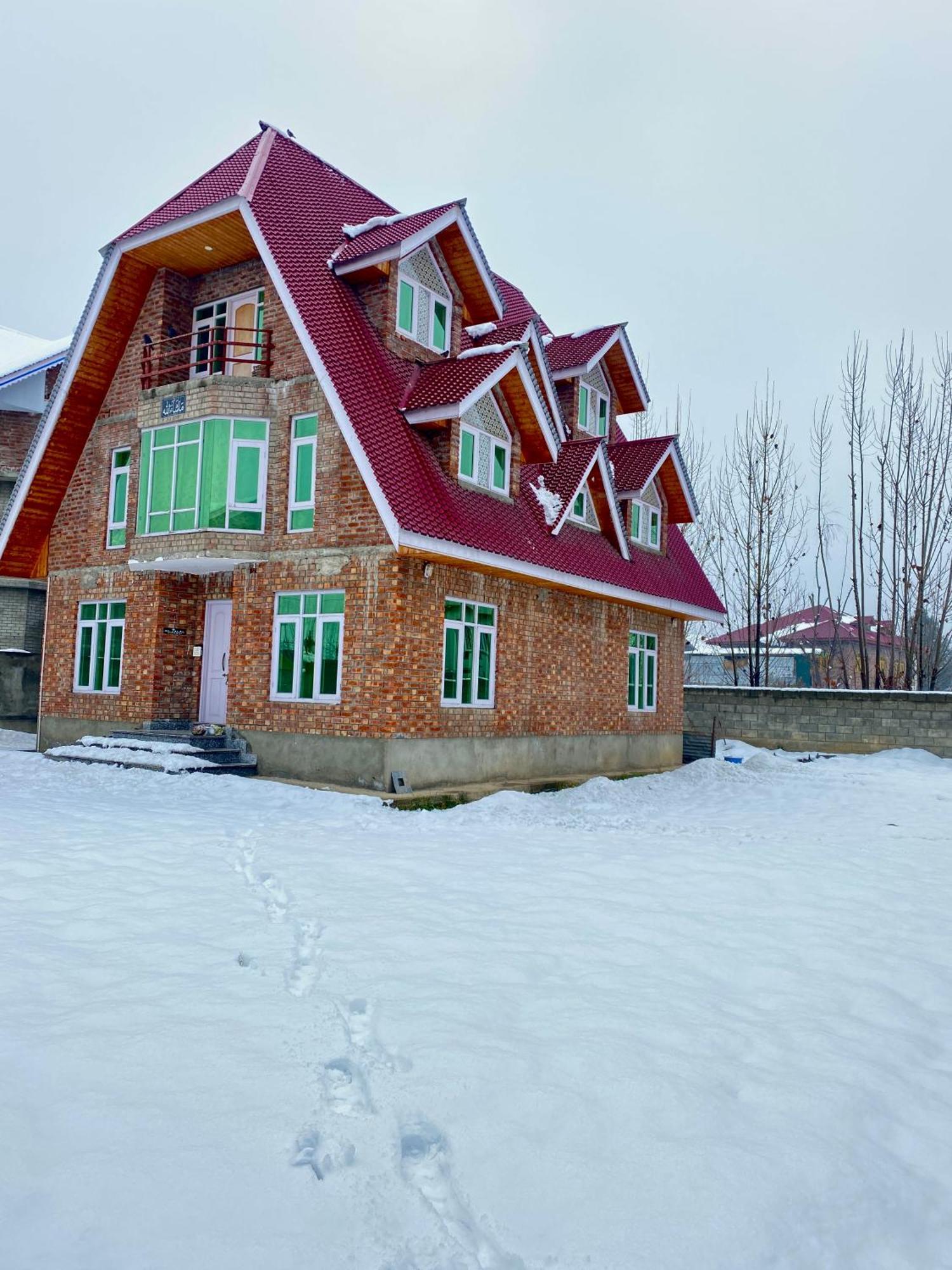 Al Jalal Resort Srīnagar エクステリア 写真
