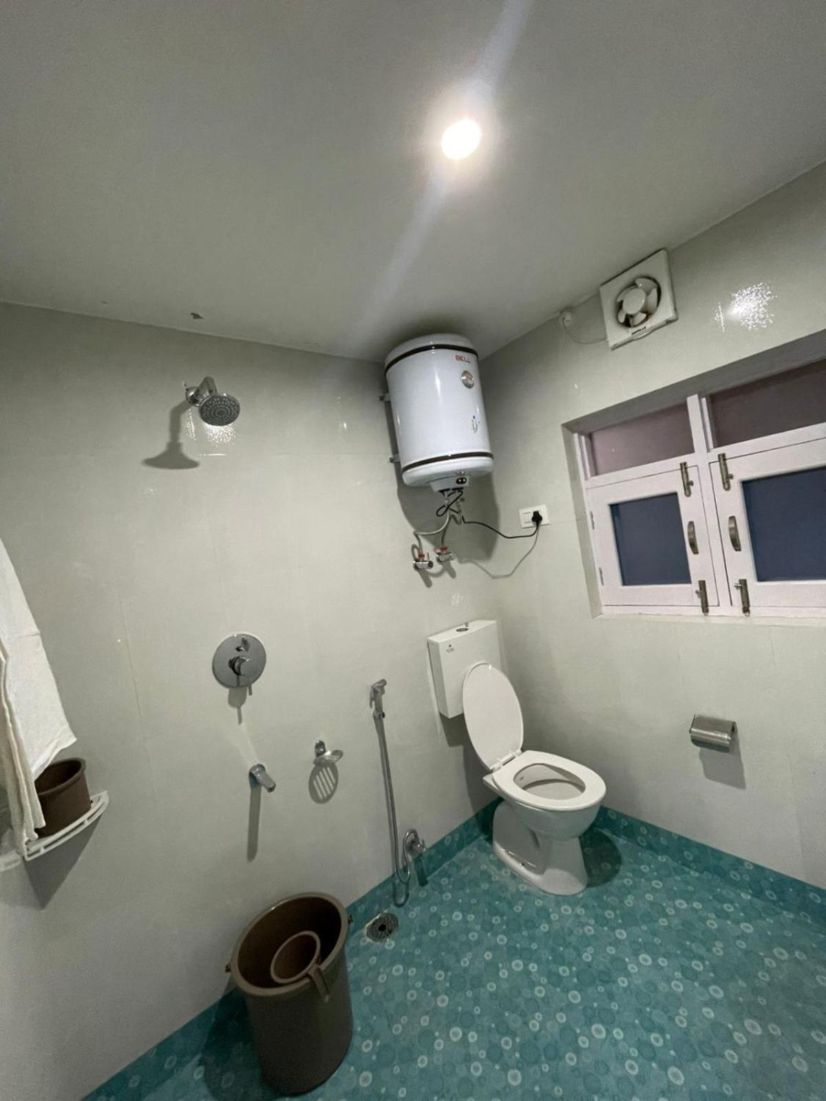 Al Jalal Resort Srīnagar エクステリア 写真